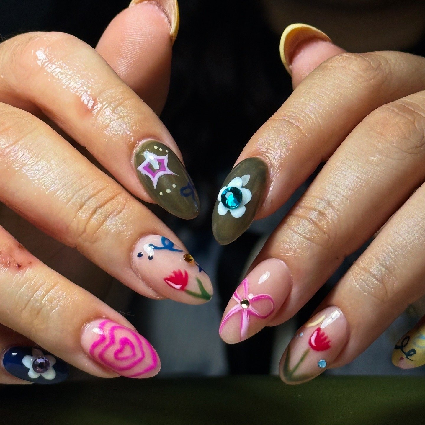 Olive and blush abstract floral nails by Purebeyoutybar